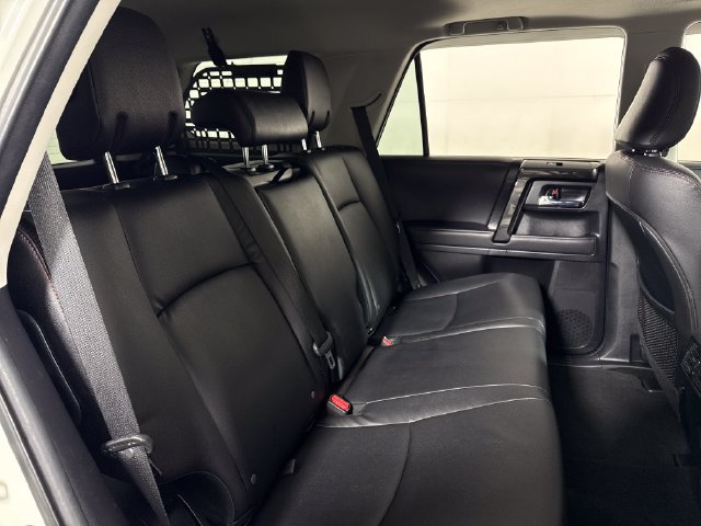 Used 2022 Toyota 4Runner TRD Off-Road Premium w/ TRD Black Wheel Package (TMS) AWD/4WD image 15