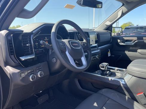 New 2026 GMC Sierra 1500 SLT w/ SLT Premium Package image 11
