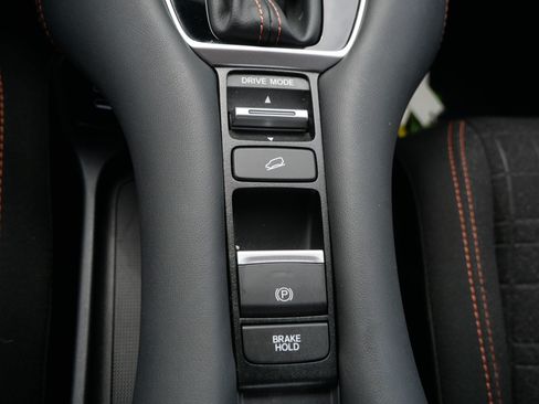 Certified 2024 Honda HR-V Sport image 32