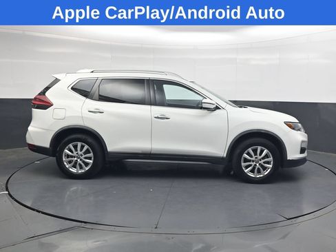 Used 2018 Nissan Rogue SV AWD/4WD image 3