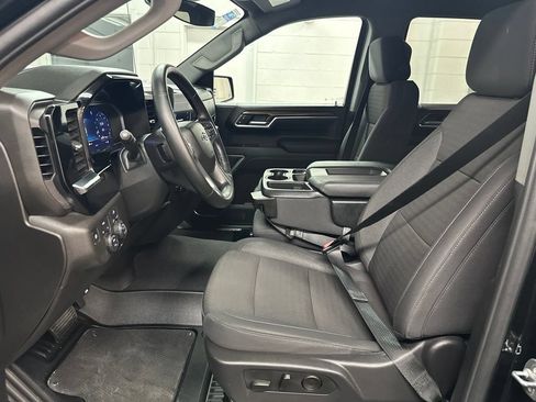 Used 2025 Chevrolet Silverado 1500 RST w/ Redline Edition AWD/4WD image 19