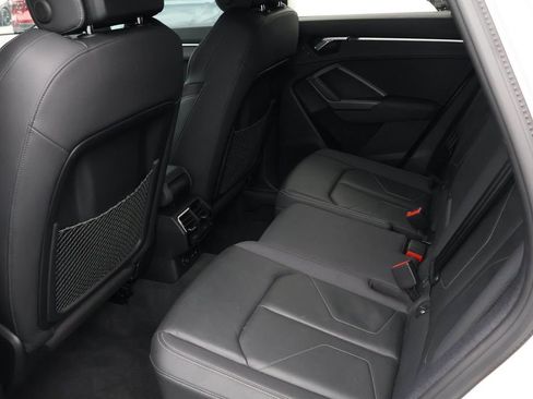 Used 2020 Audi Q3 2.0T Premium Plus AWD/4WD image 24