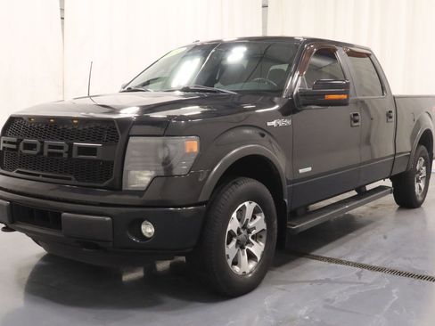 Used 2014 Ford F150 FX4 w/ Equipment Group 402A Luxury AWD/4WD image 7