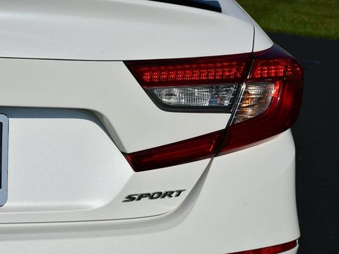 Used 2022 Honda Accord Sport image 31