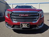 Used 2023 GMC Terrain SLT image 2