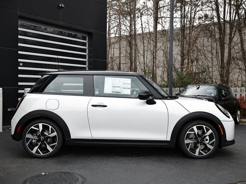New 2026 MINI Cooper 2-Door Hardtop image 4