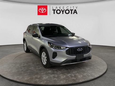 Used 2024 Ford Escape Active AWD/4WD image 13