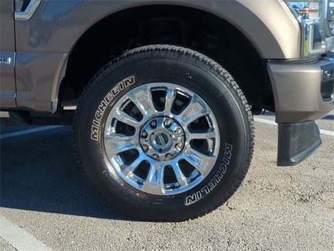 Certified 2021 Ford F250 Limited w/ FX4 Off-Road Package image 11