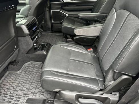 Used 2022 Jeep Wagoneer Series III w/ Convenience Group I image 22