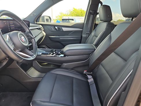 Used 2025 Buick Enclave Preferred image 16