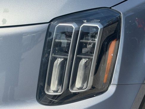 Used 2025 Kia Telluride SX w/ SX Captain's Chair Package FWD image 51