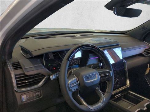 New 2026 GMC Acadia Denali w/ Super Cruise Package AWD/4WD image 8