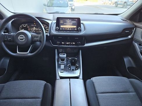 Certified 2021 Nissan Rogue SV image 14