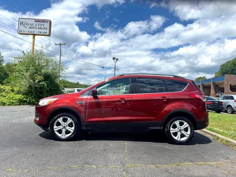 Used 2014 Ford Escape SE w/ Equipment Group 201A image 8