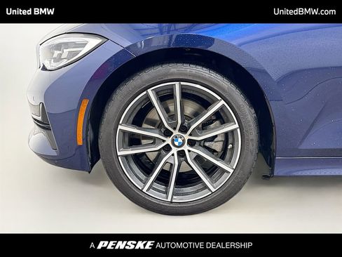 Used 2020 BMW 330i Sedan w/ Premium Package RWD image 2