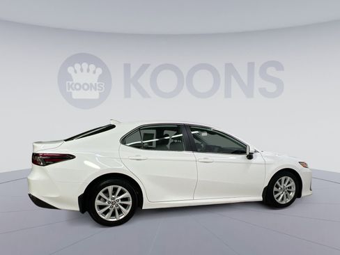 Used 2023 Toyota Camry LE image 12