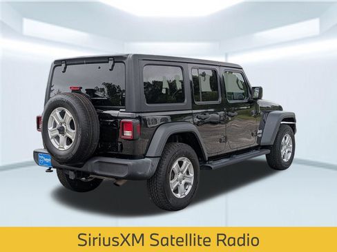 Used 2019 Jeep Wrangler Unlimited Sport S AWD/4WD image 7
