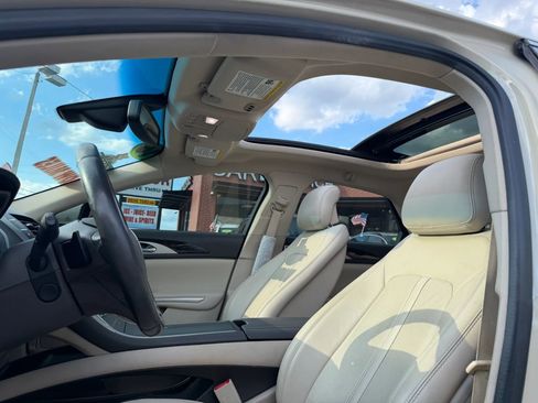 Used 2016 Lincoln MKZ w/ Equipment Group 300A Reserve FWD image 7