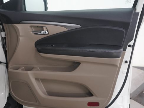 Used 2019 Honda Pilot EX-L image 12