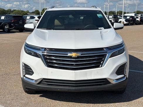 Used 2023 Chevrolet Equinox Premier image 3