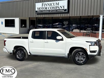 Used 2025 Nissan Frontier SV w/ Tow Package