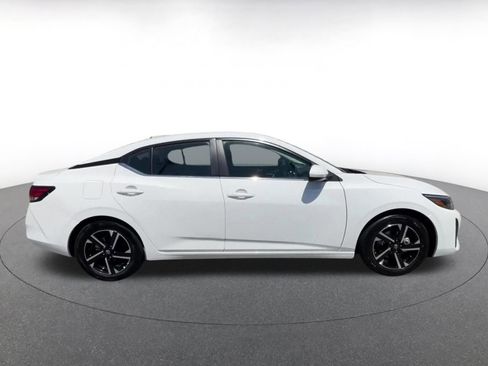Used 2025 Nissan Sentra SV FWD image 16