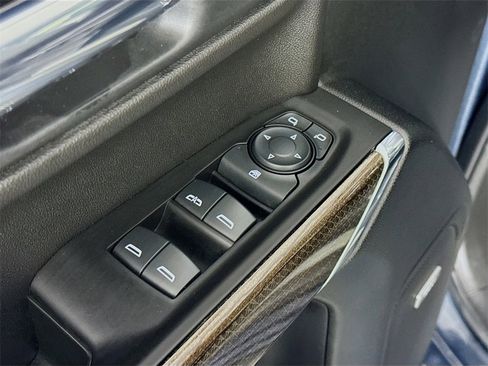 Used 2020 Chevrolet Silverado 1500 LT Trail Boss image 17