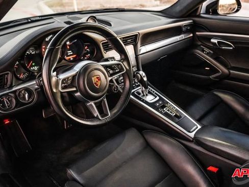 Used 2019 Porsche 911 Carrera 4S image 2