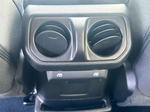 Used 2023 Jeep Wrangler Unlimited AWD/4WD image 27