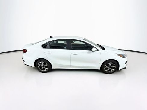 Used 2021 Kia Forte LXS FWD image 4