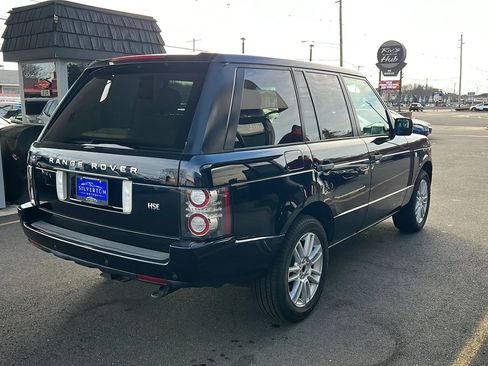 Used 2010 Land Rover Range Rover HSE image 10