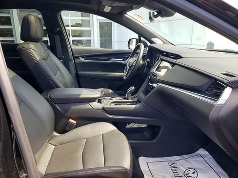 Used 2025 Cadillac XT5 Premium Luxury image 30