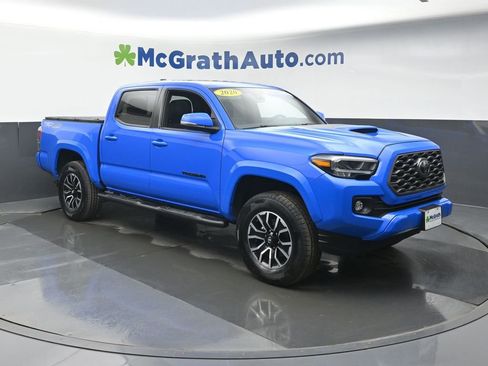 Used 2020 Toyota Tacoma SR5 image 2