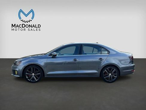 Used 2013 Volkswagen Jetta GLI Autobahn image 4