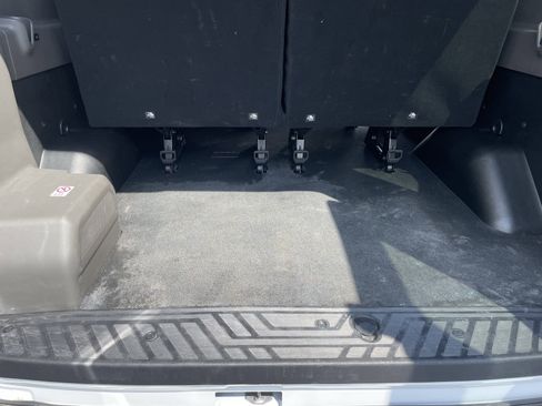 Used 2025 Ford Transit 350 XLT image 16