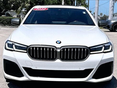 Used 2022 BMW M550i xDrive AWD/4WD image 10