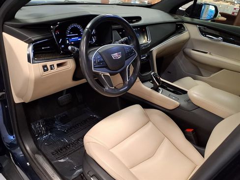 Used 2017 Cadillac XT5 FWD image 19