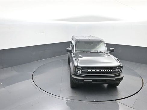 New 2025 Ford Bronco 4-Door image 19