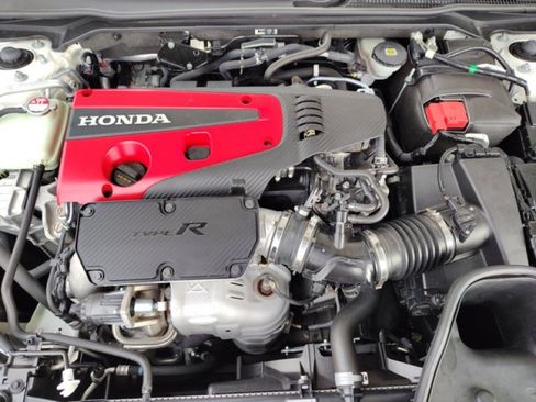 Used 2024 Honda Civic Type R image 9
