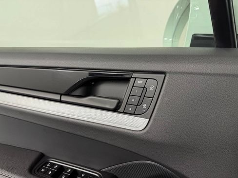 Certified 2026 Porsche Cayenne E-Hybrid AWD/4WD image 18