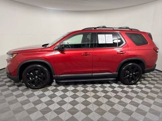 Used 2025 Honda Pilot Black Edition video 3
