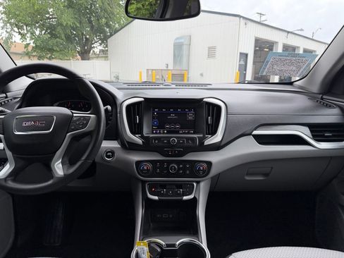 Used 2022 GMC Terrain SLE w/ Driver Convenience Package AWD/4WD image 18