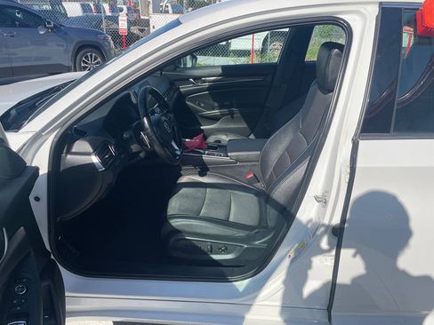 Used 2020 Honda Accord Sport image 4