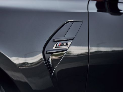 Used 2027 BMW M3 Competition AWD/4WD image 10