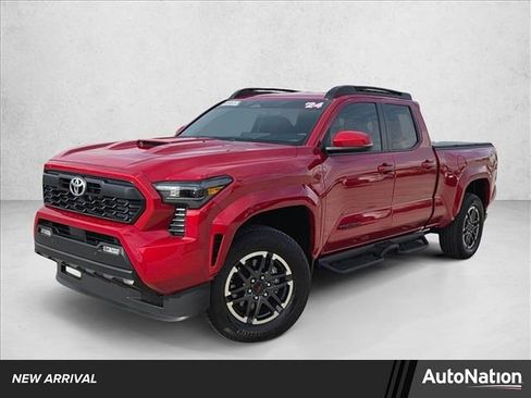 Used 2024 Toyota Tacoma TRD Sport image 1