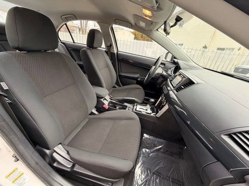 Used 2017 Mitsubishi Lancer ES image 31