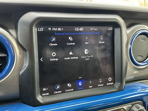 Used 2021 Jeep Wrangler Unlimited Sahara w/ Uconnect 4C Nav & Sound Group image 18