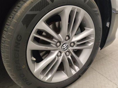 Used 2016 Toyota Camry SE FWD image 31