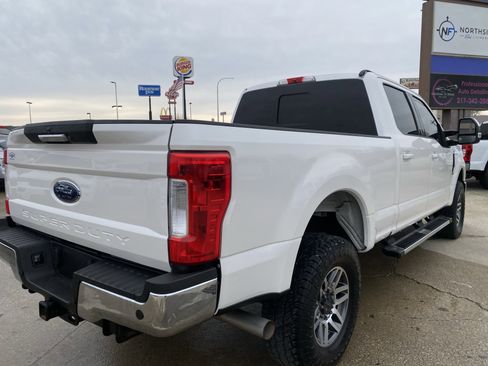 Used 2019 Ford F250 Lariat w/ Lariat Value Package image 2