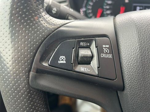 Used 2022 Chevrolet Trax LS w/ Tint and Cruise Package image 18